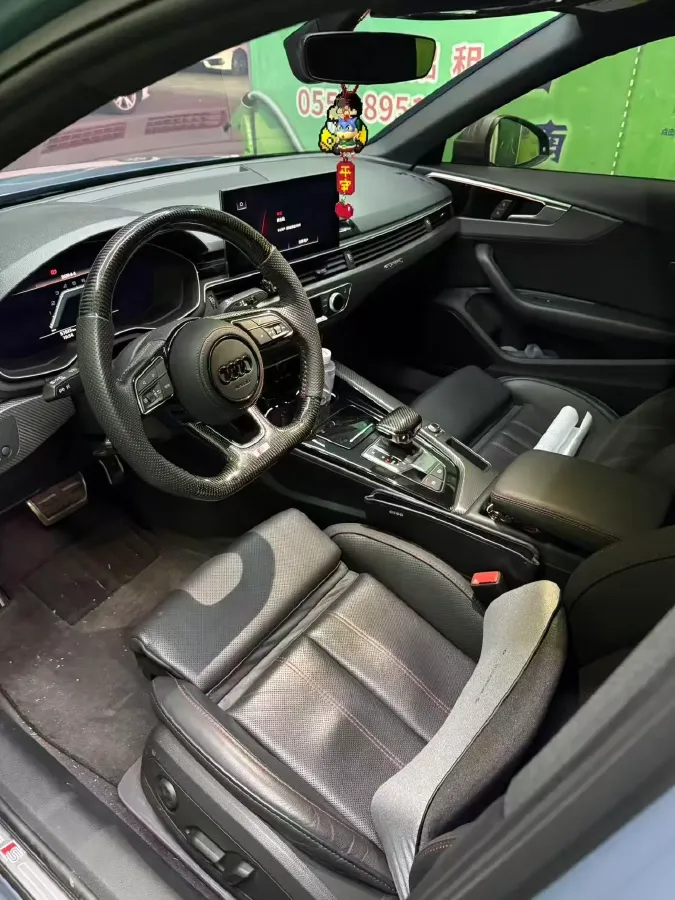 2022 Audi A4L 2.0T 190HP L4 7DCT,autocango,china used car exporter,china ev exporter,chinese used car exporter,chinese used ev exporter