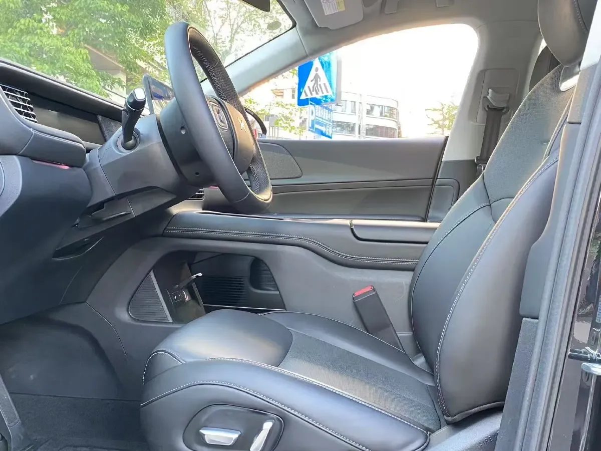 2024 Xpeng G6 BEV 66KWH,autocango,china used car exporter,china ev exporter,chinese used car exporter,chinese used ev exporter