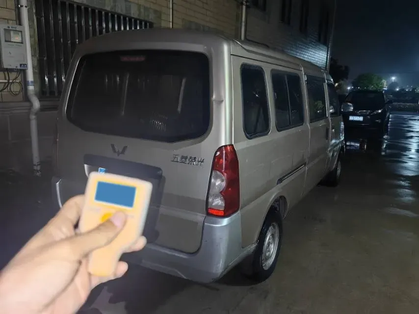 2021 WuLing RongGuang 1.5L 99HP L4 5MT,autocango,china used car exporter,china ev exporter,chinese used car exporter,chinese used ev exporter