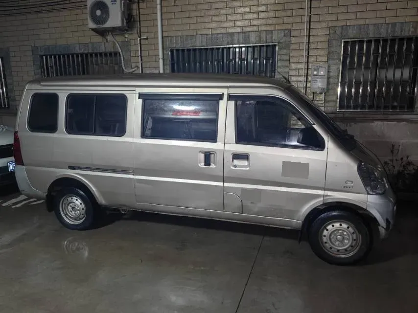 2021 WuLing RongGuang 1.5L 99HP L4 5MT,autocango,china used car exporter,china ev exporter,chinese used car exporter,chinese used ev exporter