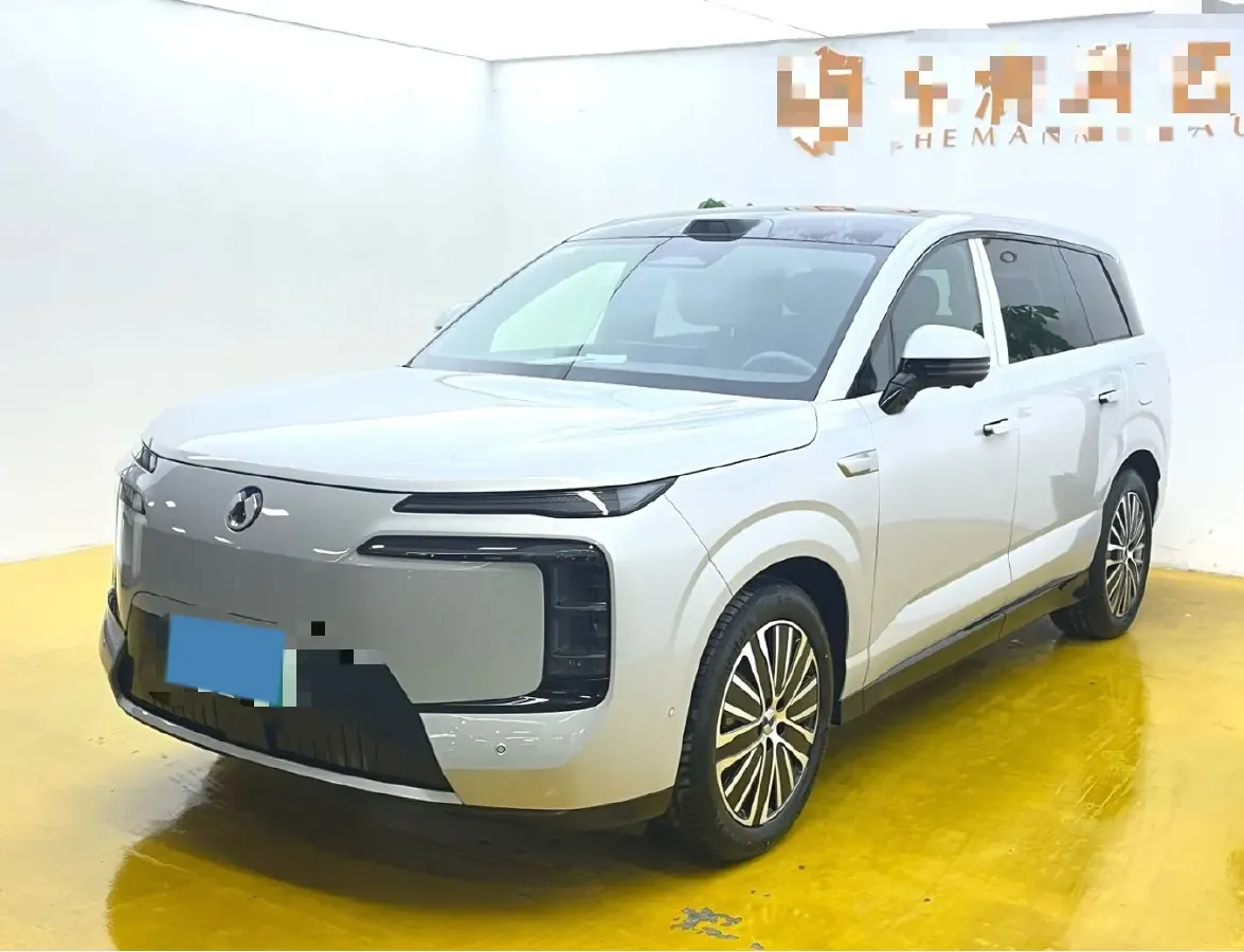 2025 Denza DenzaN8L 2.0T 207HP L4 E-CVT PHEV,autocango,china used car exporter,china ev exporter,chinese used car exporter,chinese used ev exporter