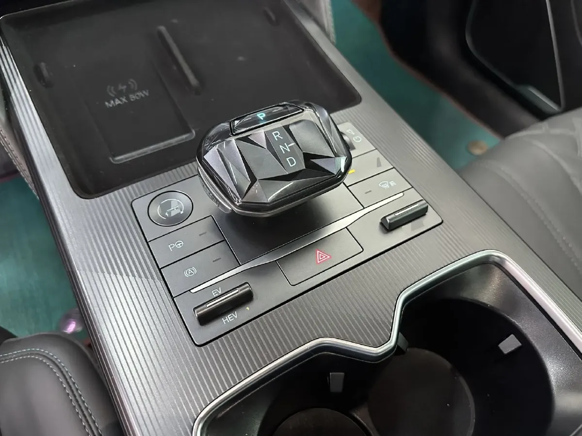 2025 BYD SongL DM-i 1.5L 101HP L4 E-CVT PHEV 18.3KWH,autocango,china used car exporter,china ev exporter,chinese used car exporter,chinese used ev exporter