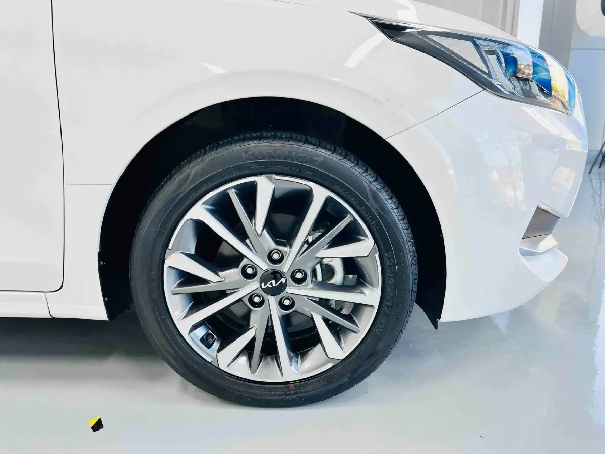 2021 Kia K3 1.5L 115HP L4 CVT,autocango,china used car exporter,china ev exporter,chinese used car exporter,chinese used ev exporter