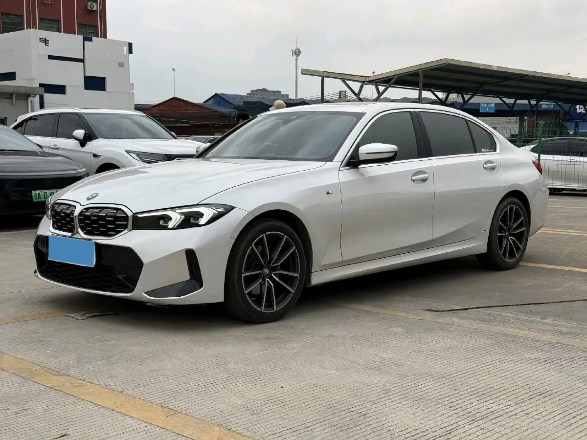 2024 BMW 3 Series 2.0T 184HP L4 8AT,autocango,china used car exporter,china ev exporter,chinese used car exporter,chinese used ev exporter