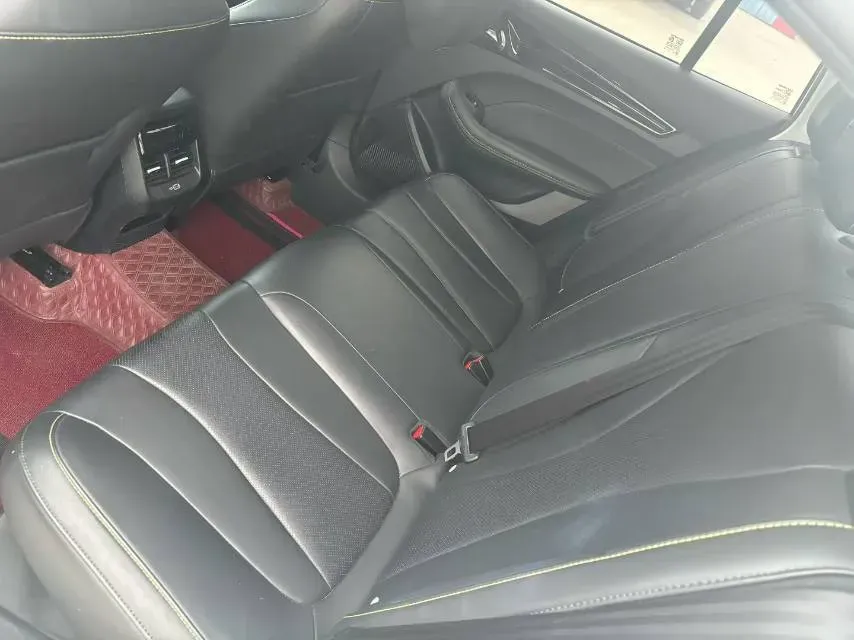 2021 Roewe i5 1.5L 120HP L4 CVT,autocango,china used car exporter,china ev exporter,chinese used car exporter,chinese used ev exporter