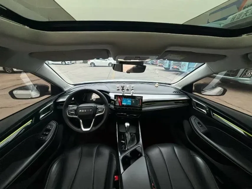 2021 Roewe i5 1.5L 120HP L4 CVT,autocango,china used car exporter,china ev exporter,chinese used car exporter,chinese used ev exporter