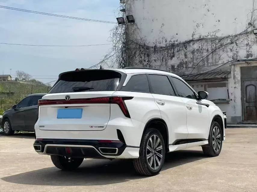 2023 ChangAn CS75 Plus 1.5T 188HP L4 8AT,autocango,china used car exporter,china ev exporter,chinese used car exporter,chinese used ev exporter