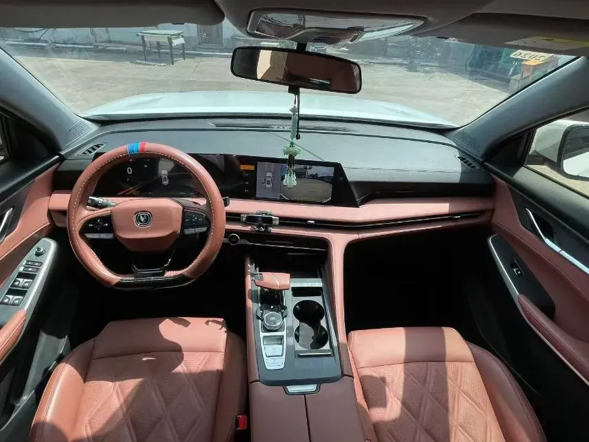 2023 ChangAn CS75 Plus 1.5T 188HP L4 8AT,autocango,china used car exporter,china ev exporter,chinese used car exporter,chinese used ev exporter