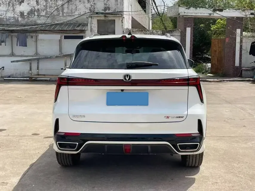 2023 ChangAn CS75 Plus 1.5T 188HP L4 8AT,autocango,china used car exporter,china ev exporter,chinese used car exporter,chinese used ev exporter