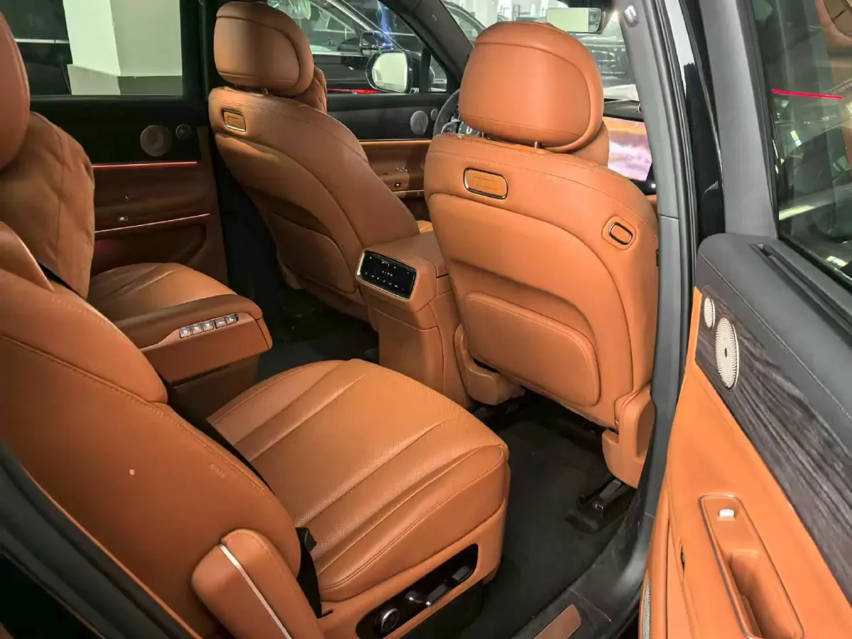 2024 AITO AITO M9 1.5T 152HP L4 REEV 42KWH,autocango,china used car exporter,china ev exporter,chinese used car exporter,chinese used ev exporter