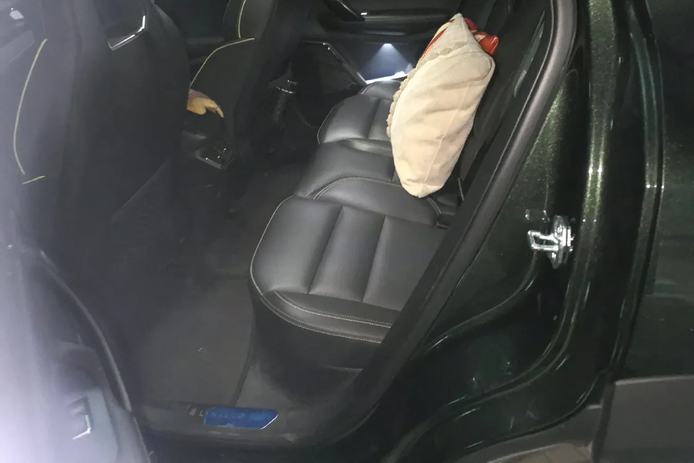 2023 LYNK&CO 03 1.5T 181HP L4 7DCT,autocango,china used car exporter,china ev exporter,chinese used car exporter,chinese used ev exporter