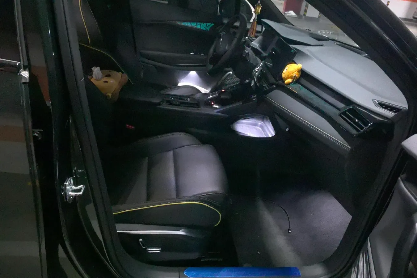 2023 LYNK&CO 03 1.5T 181HP L4 7DCT,autocango,china used car exporter,china ev exporter,chinese used car exporter,chinese used ev exporter