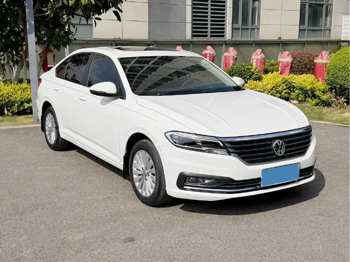 2018 Skoda Karoq 1.4T 150HP L4 7DCT,autocango,china used car exporter,china ev exporter,chinese used car exporter,chinese used ev exporter