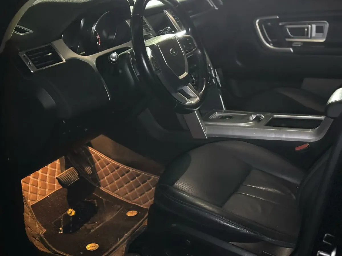 2018 Land Rover Discovery Sport 2.0T 241HP L4 9AT,autocango,china used car exporter,china ev exporter,chinese used car exporter,chinese used ev exporter