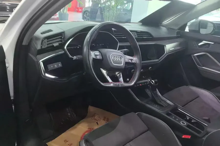 2023 Audi Q3 1.5T 160HP L4 7DCT,autocango,china used car exporter,china ev exporter,chinese used car exporter,chinese used ev exporter