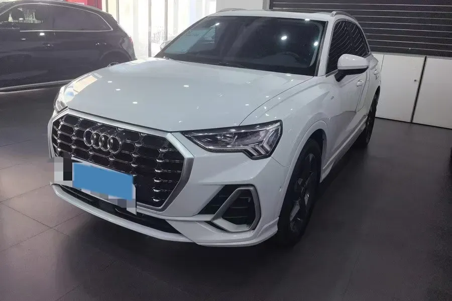 2023 Audi Q3 1.5T 160HP L4 7DCT,autocango,china used car exporter,china ev exporter,chinese used car exporter,chinese used ev exporter