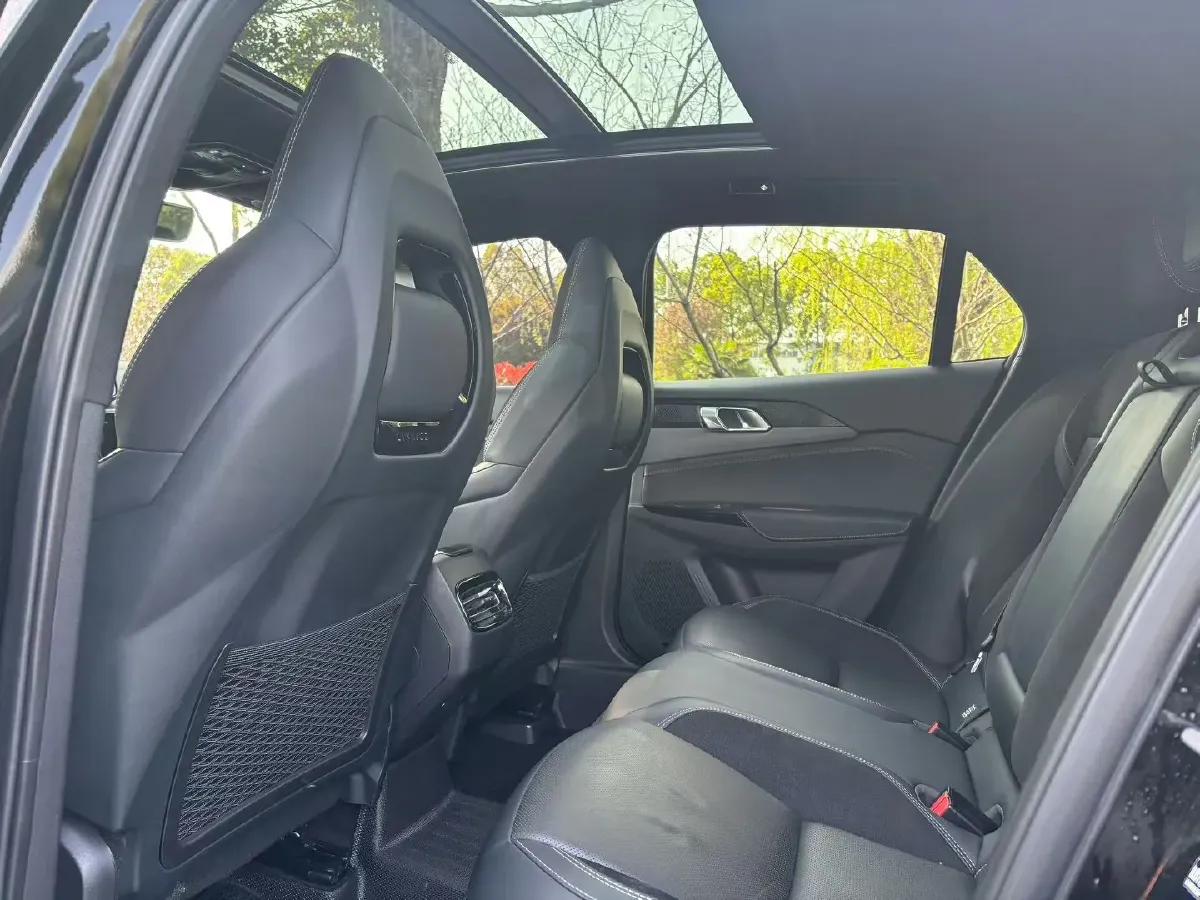 2022 LYNK&CO 03 2.0T 190HP L4 7DCT,autocango,china used car exporter,china ev exporter,chinese used car exporter,chinese used ev exporter