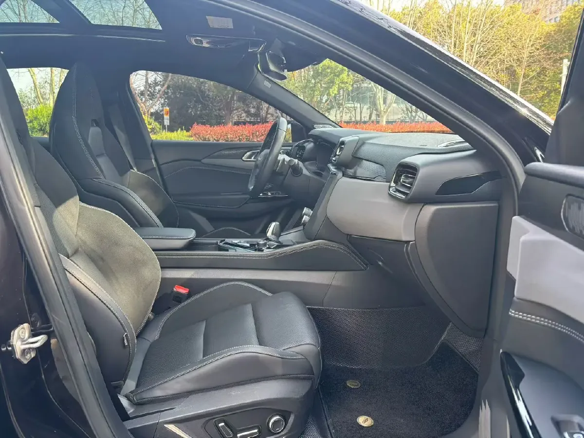 2022 LYNK&CO 03 2.0T 190HP L4 7DCT,autocango,china used car exporter,china ev exporter,chinese used car exporter,chinese used ev exporter