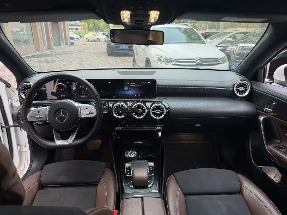 2020 Mercedes-Benz A Class 1.3T 163HP L4 7DCT,autocango,china used car exporter,china ev exporter,chinese used car exporter,chinese used ev exporter