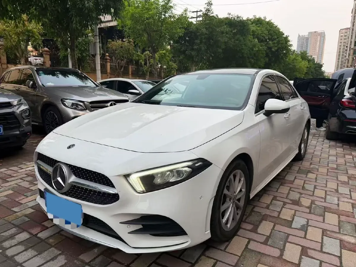 2020 Mercedes-Benz A Class 1.3T 163HP L4 7DCT,autocango,china used car exporter,china ev exporter,chinese used car exporter,chinese used ev exporter