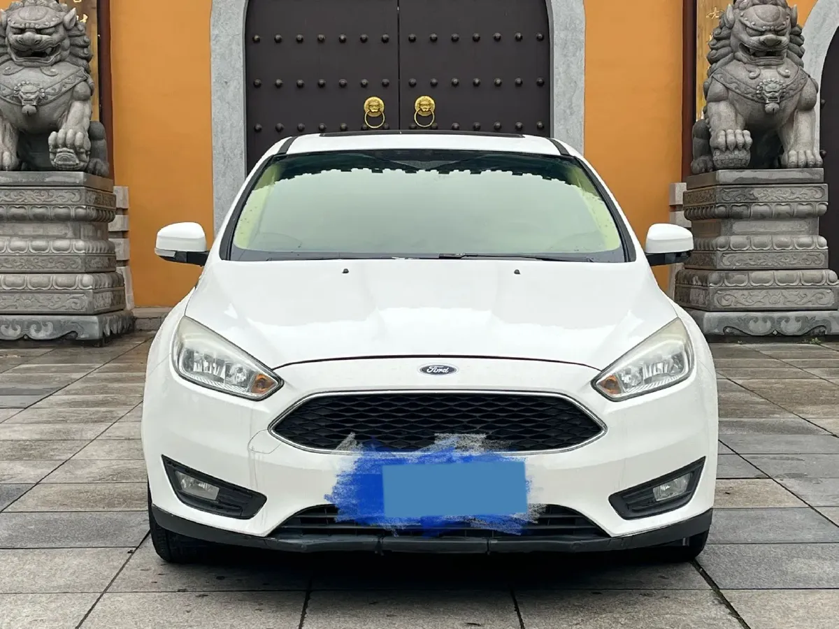 2018 Ford Focus 1.0T 125HP L3 6AT,autocango,china used car exporter,china ev exporter,chinese used car exporter,chinese used ev exporter