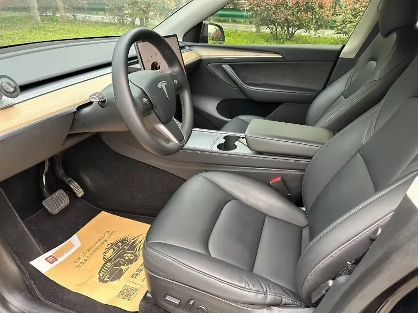 2021 Tesla Model Y BEV 60KWH,autocango,china used car exporter,china ev exporter,chinese used car exporter,chinese used ev exporter