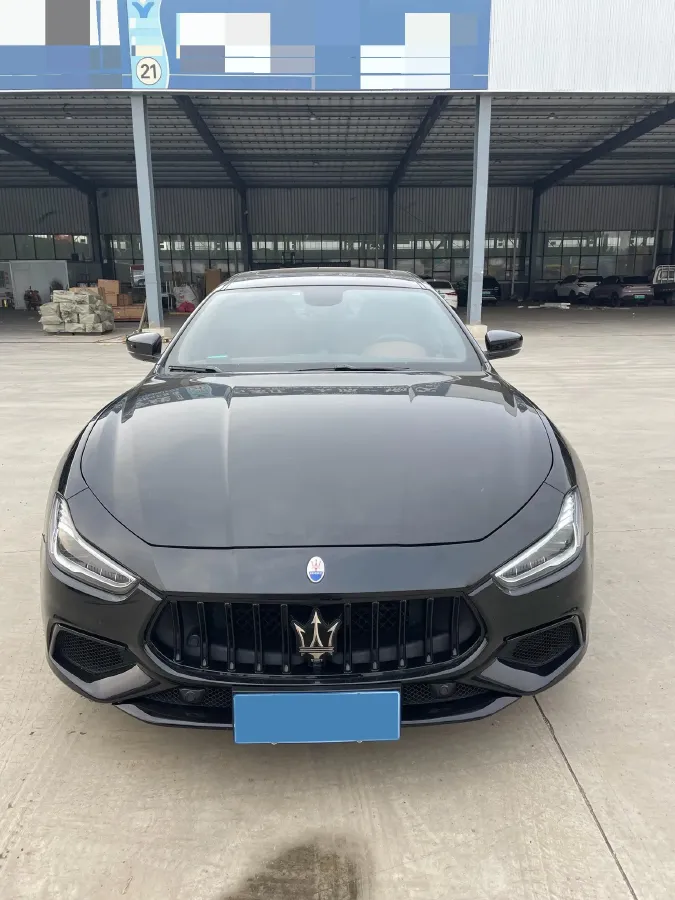 2021 Maserati Ghibli 2.0T 330HP L4 8AT,autocango,china used car exporter,china ev exporter,chinese used car exporter,chinese used ev exporter