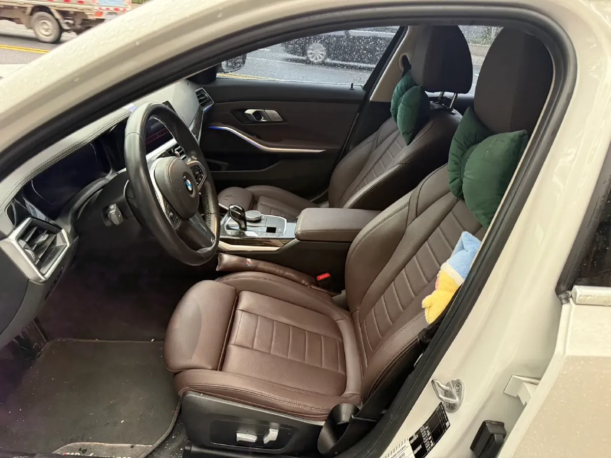 2020 BMW 3 Series 2.0T 184HP L4 8AT,autocango,china used car exporter,china ev exporter,chinese used car exporter,chinese used ev exporter