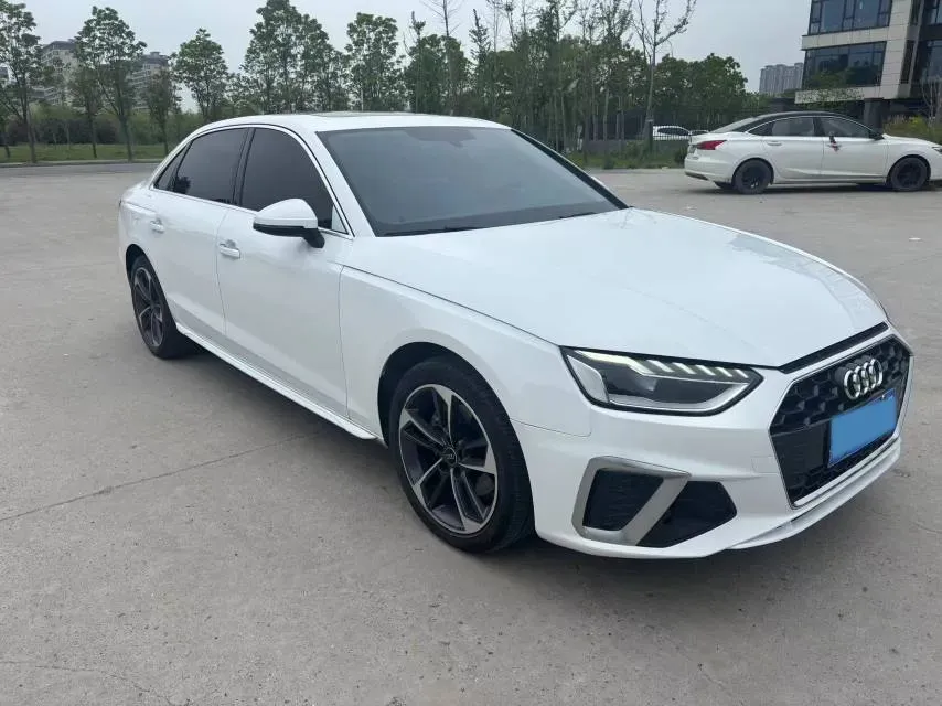 2024 Audi A4L 2.0T 190HP L4 7DCT,autocango,china used car exporter,china ev exporter,chinese used car exporter,chinese used ev exporter