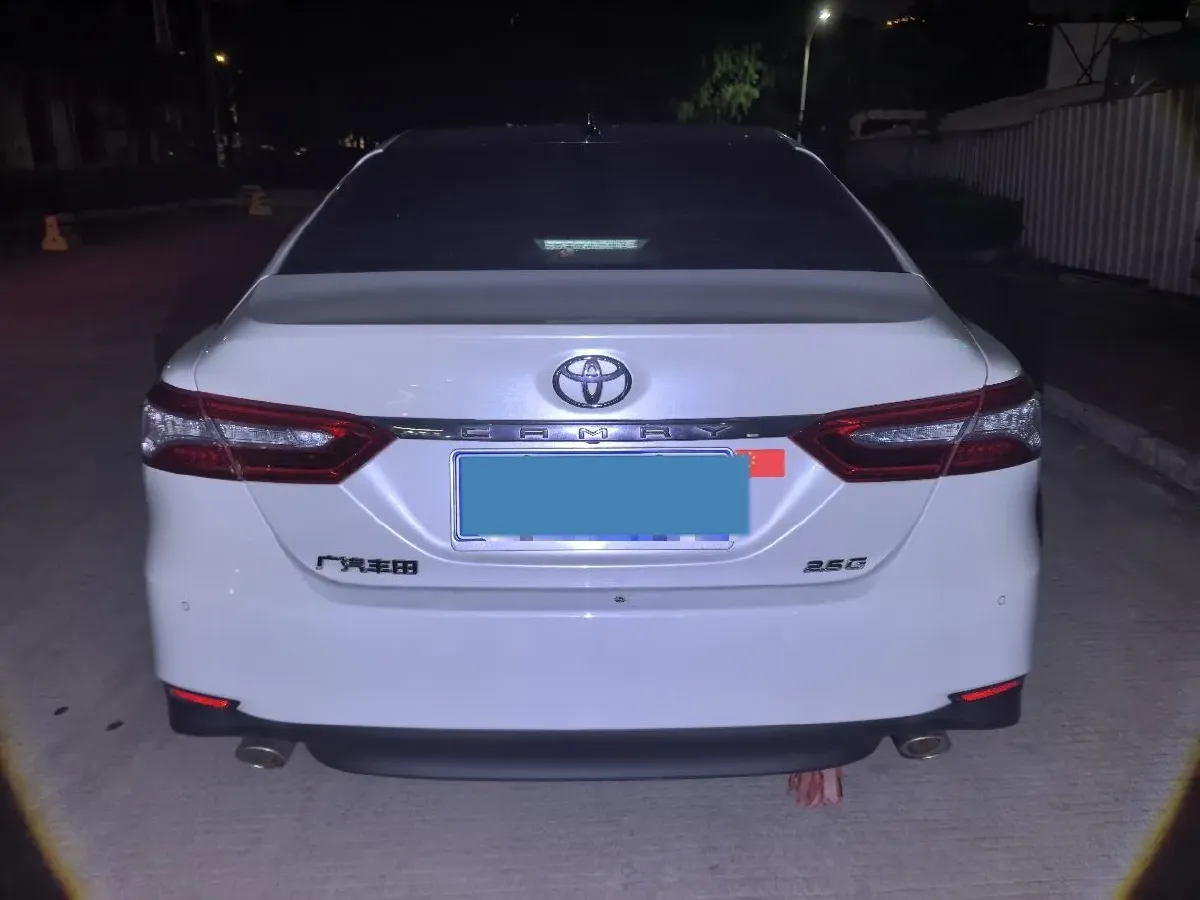 2021 Toyota Camry 2.5L 209HP L4 8AT,autocango,china used car exporter,china ev exporter,chinese used car exporter,chinese used ev exporter