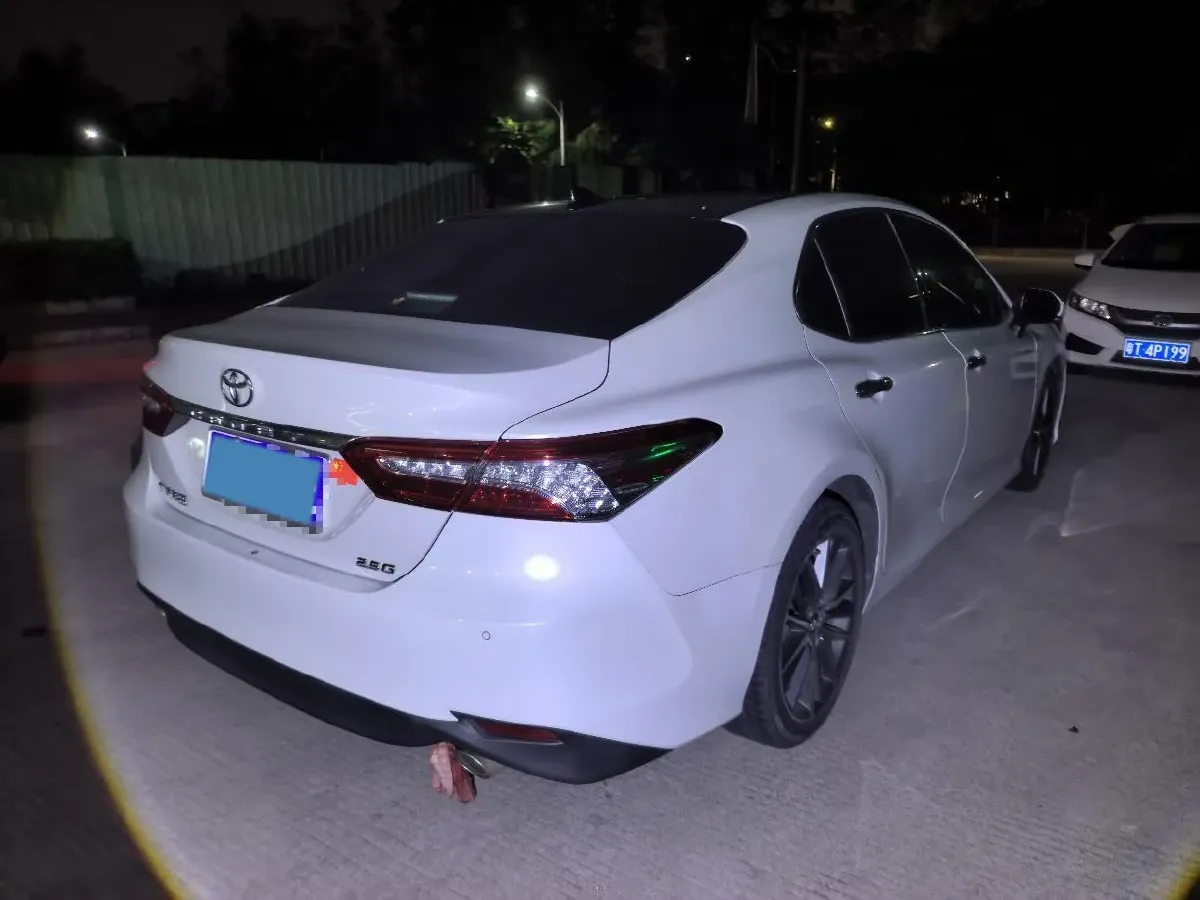 2021 Toyota Camry 2.5L 209HP L4 8AT,autocango,china used car exporter,china ev exporter,chinese used car exporter,chinese used ev exporter