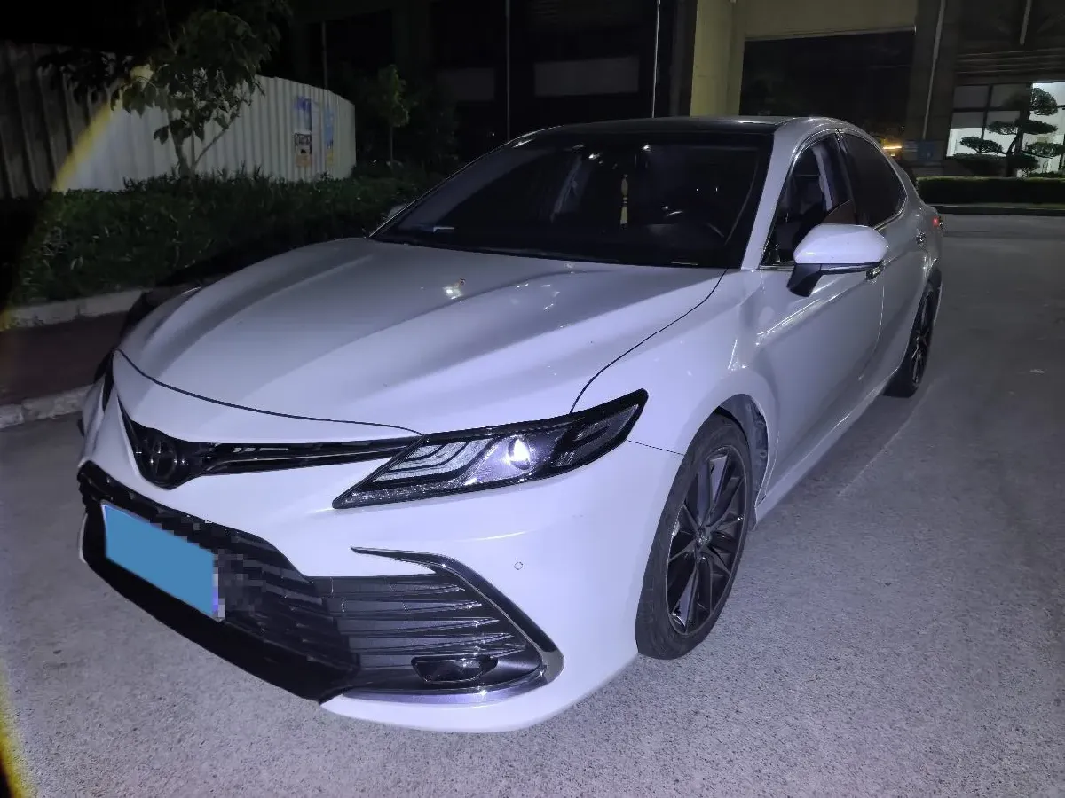 2021 Toyota Camry 2.5L 209HP L4 8AT,autocango,china used car exporter,china ev exporter,chinese used car exporter,chinese used ev exporter