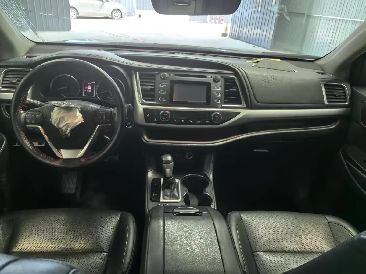 2018 Toyota Highlander 2.0T 220HP L4 6AT,autocango,china used car exporter,china ev exporter,chinese used car exporter,chinese used ev exporter