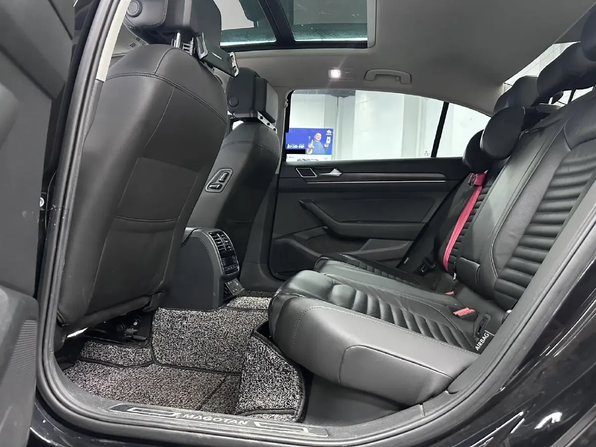 2019 Volkswagen Magotan 2.0T 186HP L4 7DCT,autocango,china used car exporter,china ev exporter,chinese used car exporter,chinese used ev exporter