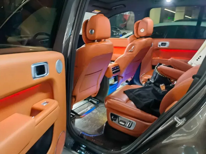 2023 Li L8 Range Extended 154HP REEV 40.9KWH,autocango,china used car exporter,china ev exporter,chinese used car exporter,chinese used ev exporter