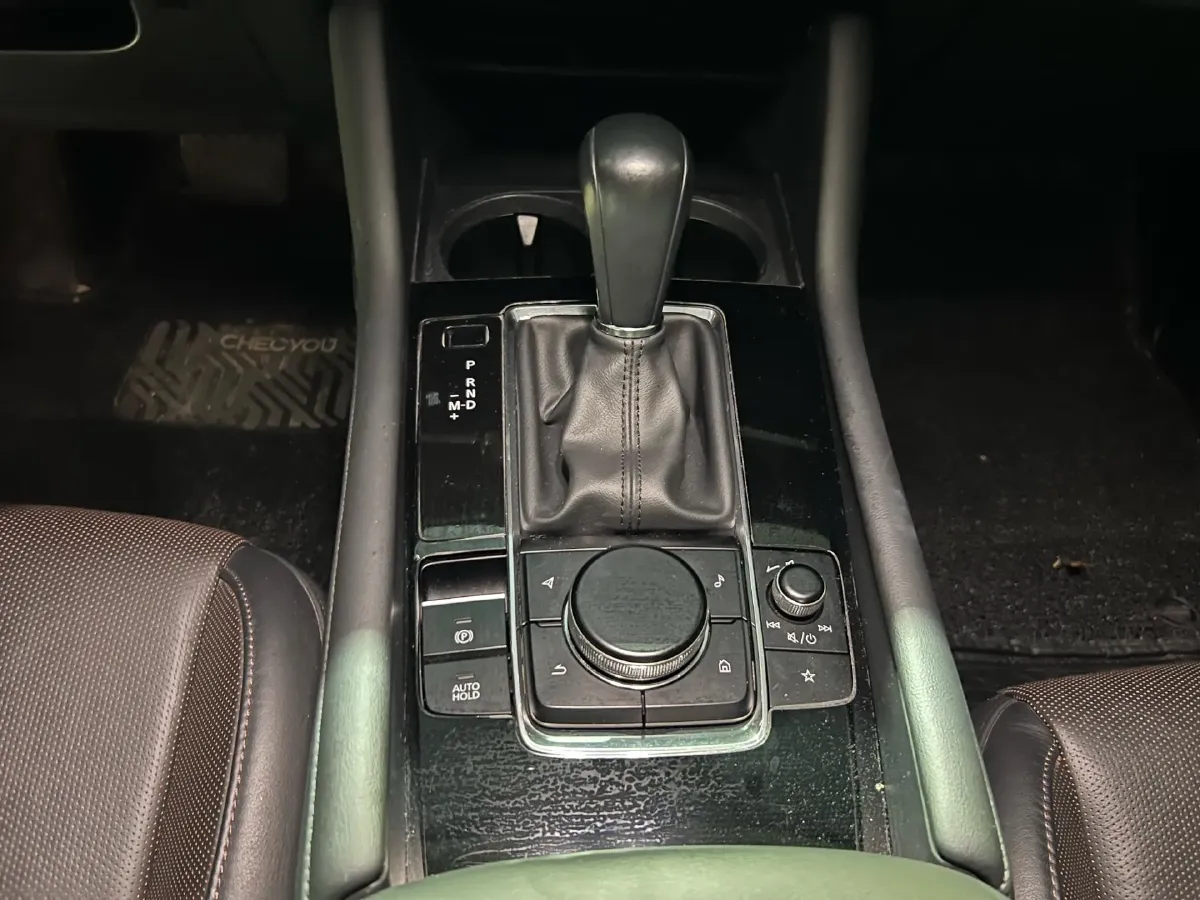 2020 Mazda 3 Axela 2.0L 158HP L4 6AT,autocango,china used car exporter,china ev exporter,chinese used car exporter,chinese used ev exporter