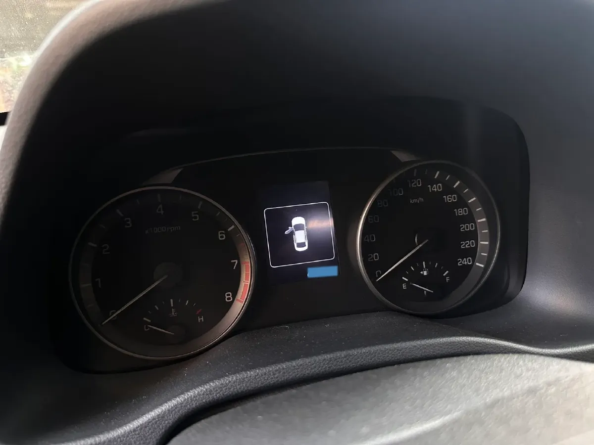 2016 Hyundai Elantra 1.6L 130HP L4 6AT,autocango,china used car exporter,china ev exporter,chinese used car exporter,chinese used ev exporter