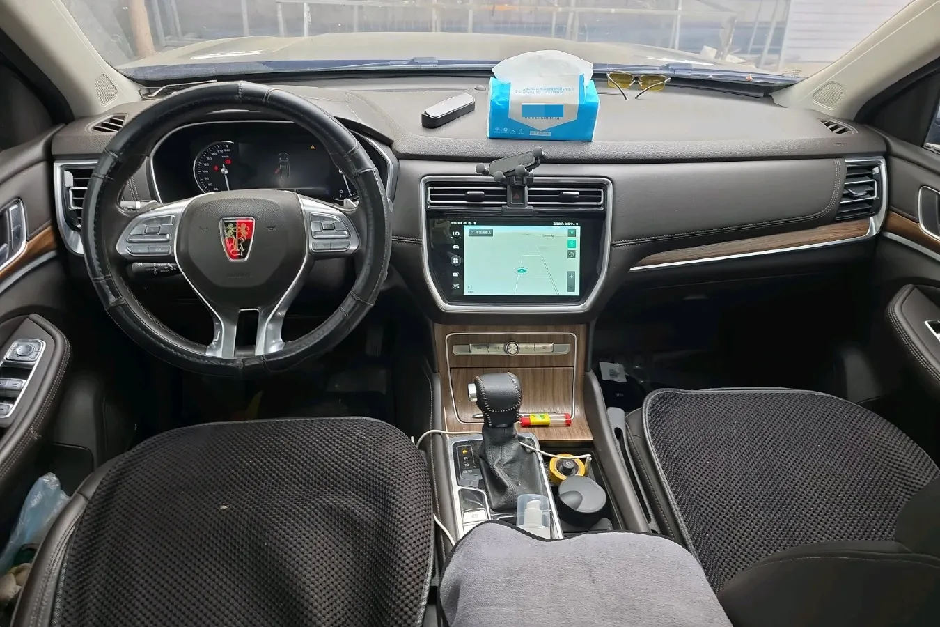 2019 Roewe RX8 2.0T 222HP L4 6AT,autocango,china used car exporter,china ev exporter,chinese used car exporter,chinese used ev exporter