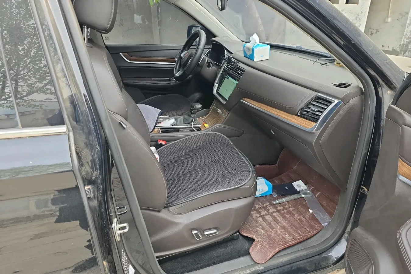 2019 Roewe RX8 2.0T 222HP L4 6AT,autocango,china used car exporter,china ev exporter,chinese used car exporter,chinese used ev exporter