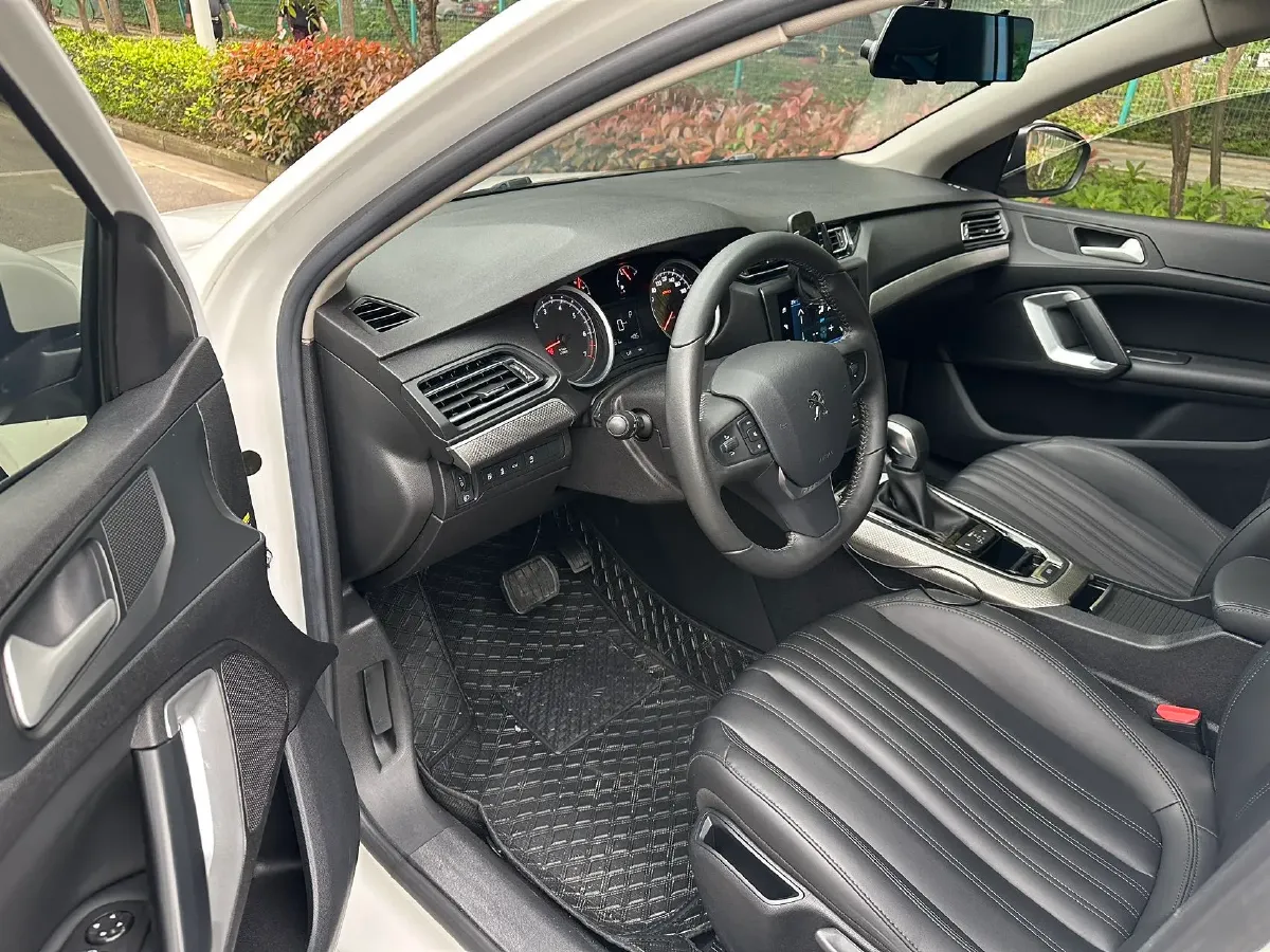 2020 Peugeot 408 1.6T 170HP L4 6AT,autocango,china used car exporter,china ev exporter,chinese used car exporter,chinese used ev exporter