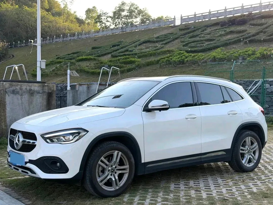 2022 Mercedes-Benz GLA Class 1.3T 136HP L4 7DCT,autocango,china used car exporter,china ev exporter,chinese used car exporter,chinese used ev exporter