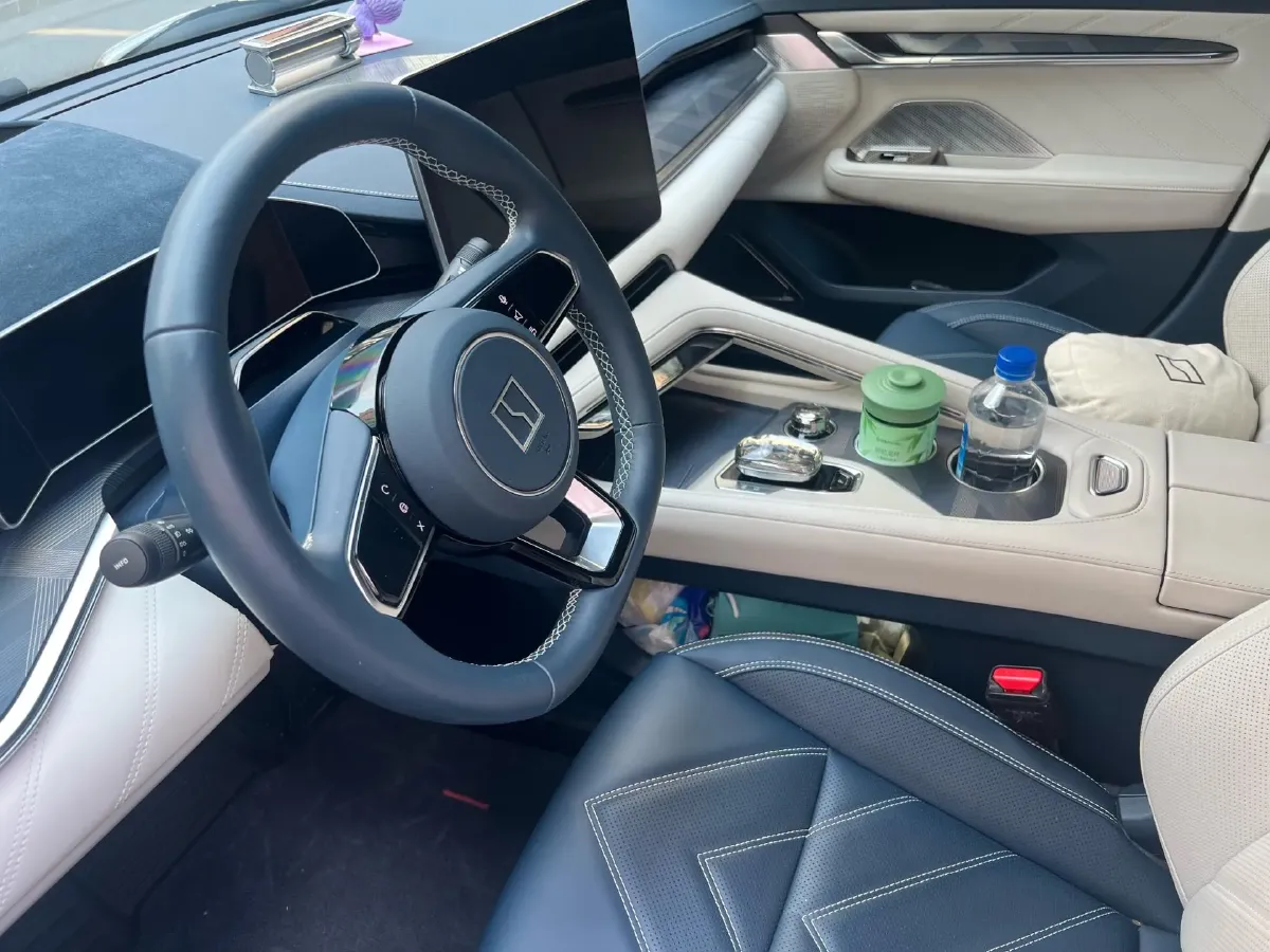 2023 Zeekr 001 BEV 100KWH,autocango,china used car exporter,china ev exporter,chinese used car exporter,chinese used ev exporter