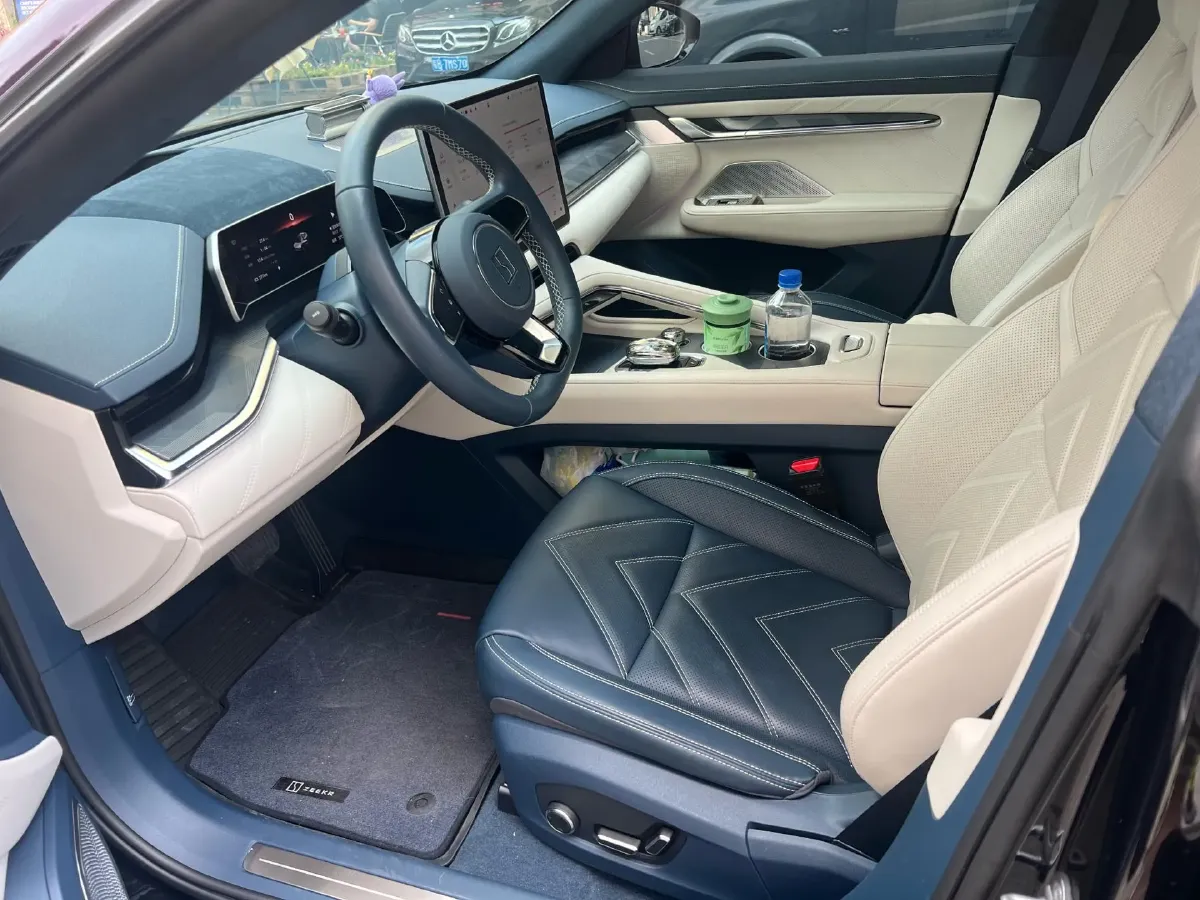 2023 Zeekr 001 BEV 100KWH,autocango,china used car exporter,china ev exporter,chinese used car exporter,chinese used ev exporter