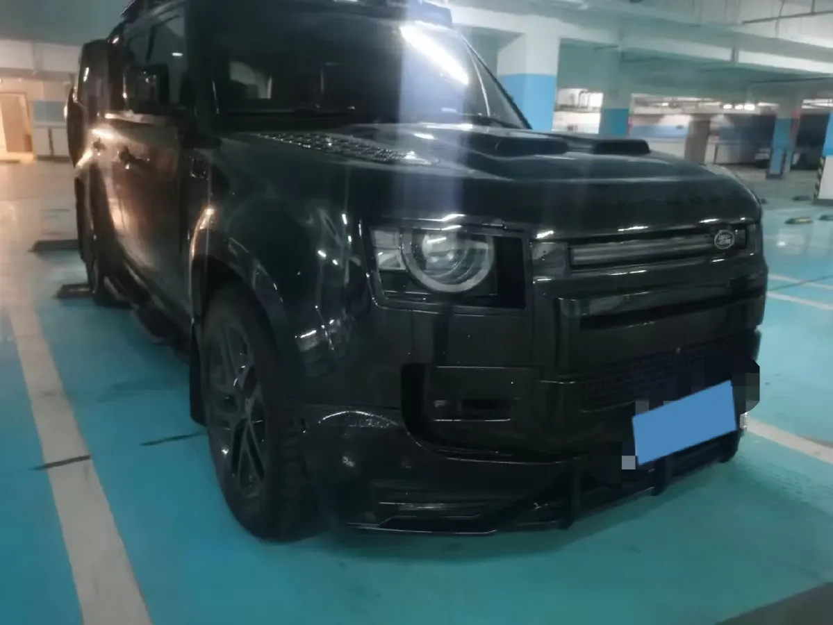 2023 Land Rover Defender 3.0T 400HP L6 8AT,autocango,china used car exporter,china ev exporter,chinese used car exporter,chinese used ev exporter
