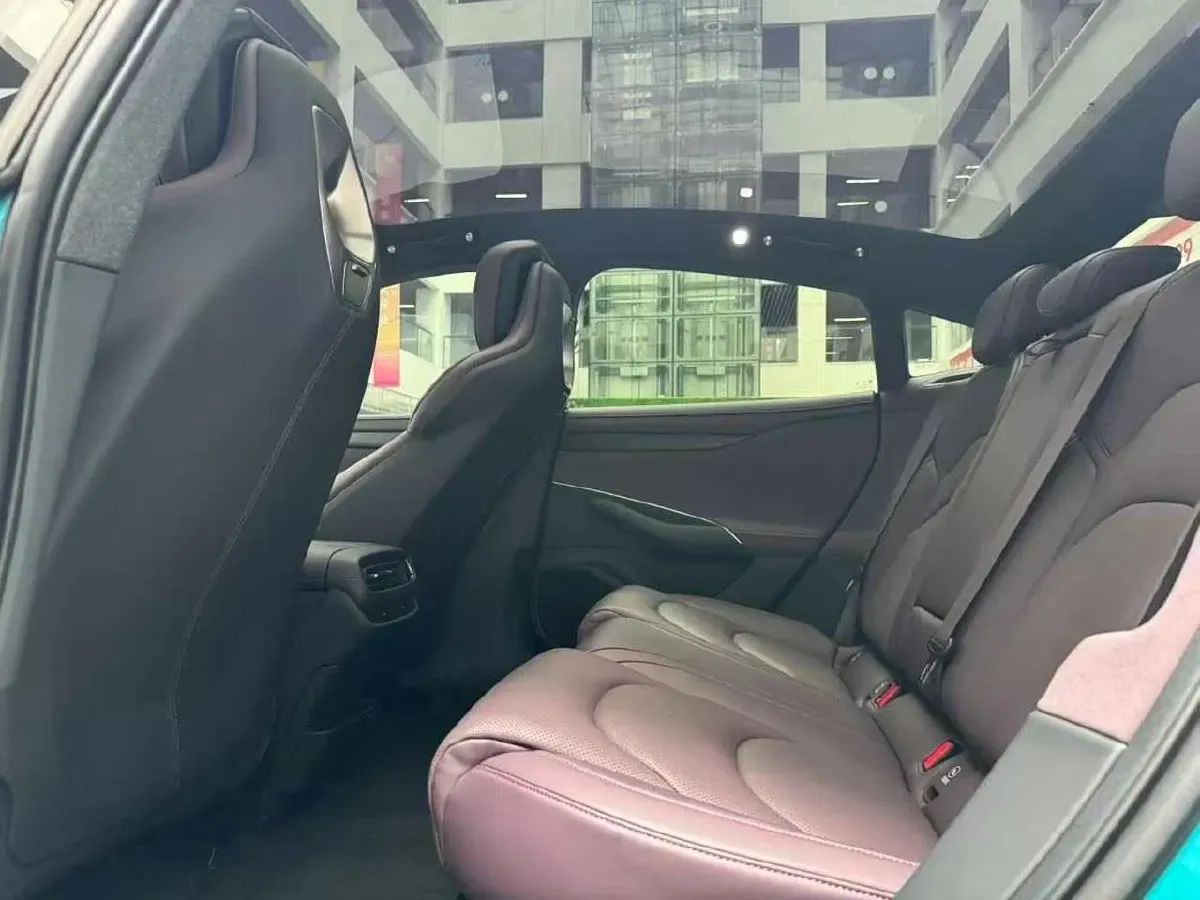 2024 MI SU7 BEV 94.3KWH,autocango,china used car exporter,china ev exporter,chinese used car exporter,chinese used ev exporter