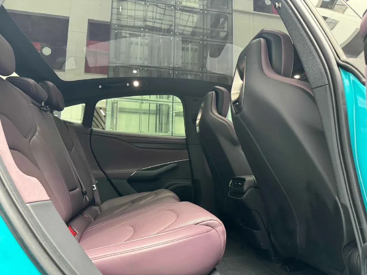 2024 MI SU7 BEV 94.3KWH,autocango,china used car exporter,china ev exporter,chinese used car exporter,chinese used ev exporter