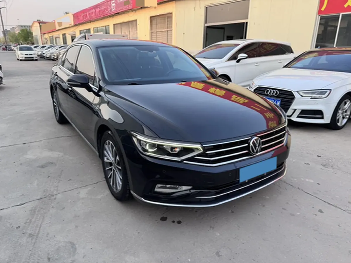 2020 Volkswagen Magotan 2.0T 186HP L4 7DCT,autocango,china used car exporter,china ev exporter,chinese used car exporter,chinese used ev exporter