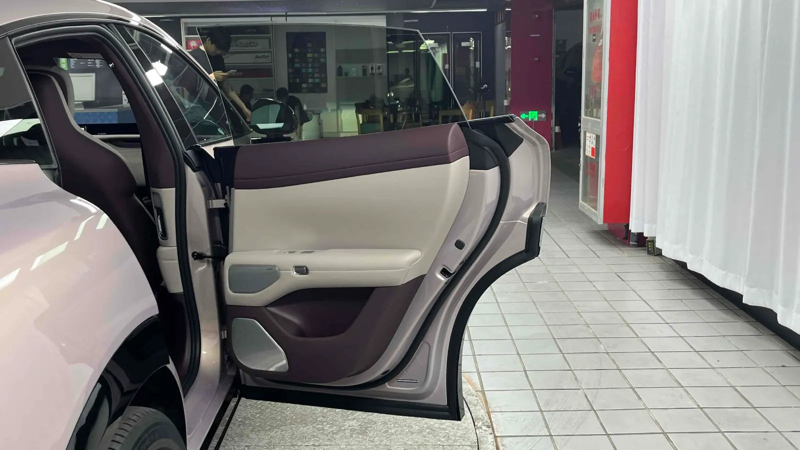 2025 MI YU7 BEV 101.7KWH,autocango,china used car exporter,china ev exporter,chinese used car exporter,chinese used ev exporter