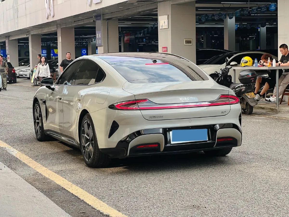 2024 MI SU7 BEV 73.6KWH,autocango,china used car exporter,china ev exporter,chinese used car exporter,chinese used ev exporter