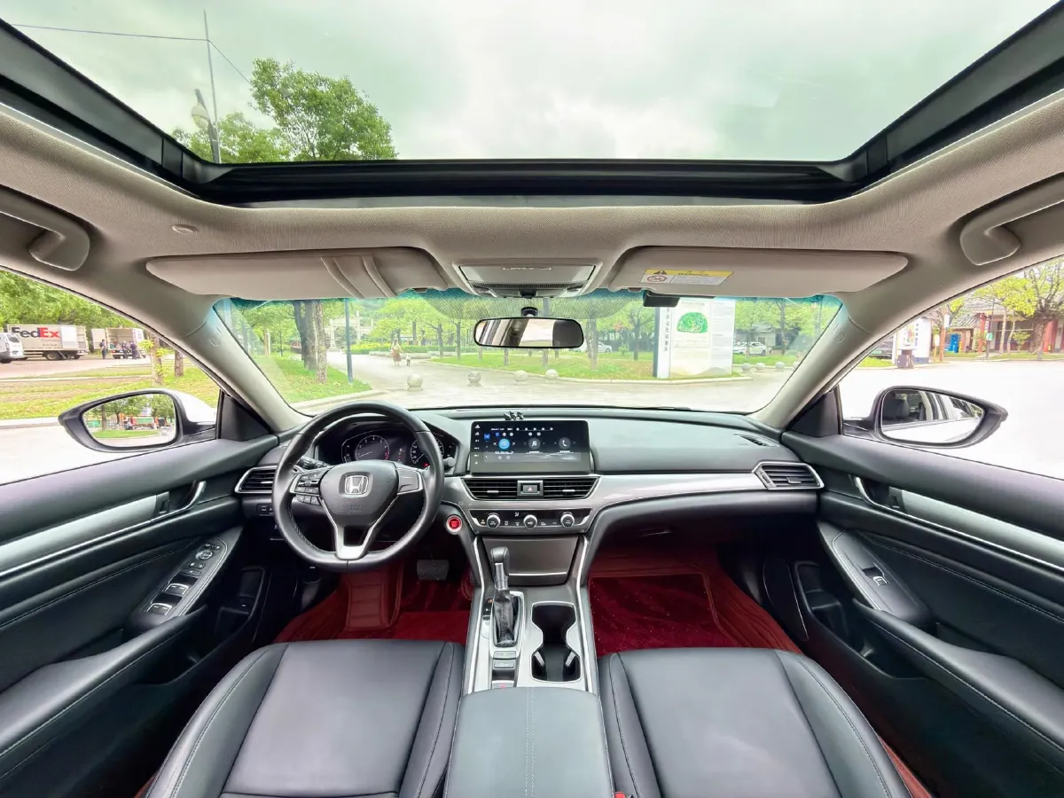 2022 Honda Accord 1.5T 194HP L4 CVT,autocango,china used car exporter,china ev exporter,chinese used car exporter,chinese used ev exporter